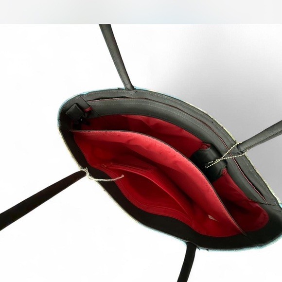 Colorful Beaded New York Print Tote Bag - Picture 4 of 4